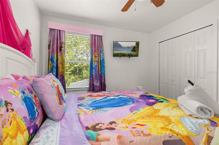 Image No.42-6 Bed Property for sale