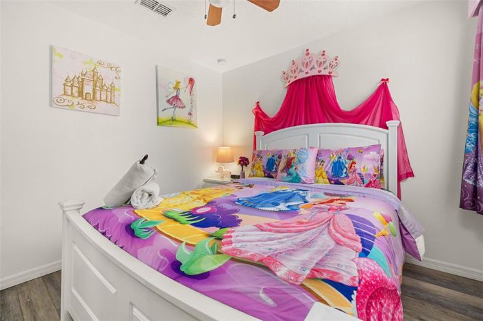 Image No.43-6 Bed Property for sale