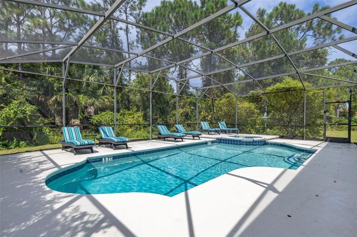 Image No.60-6 Bed Property for sale