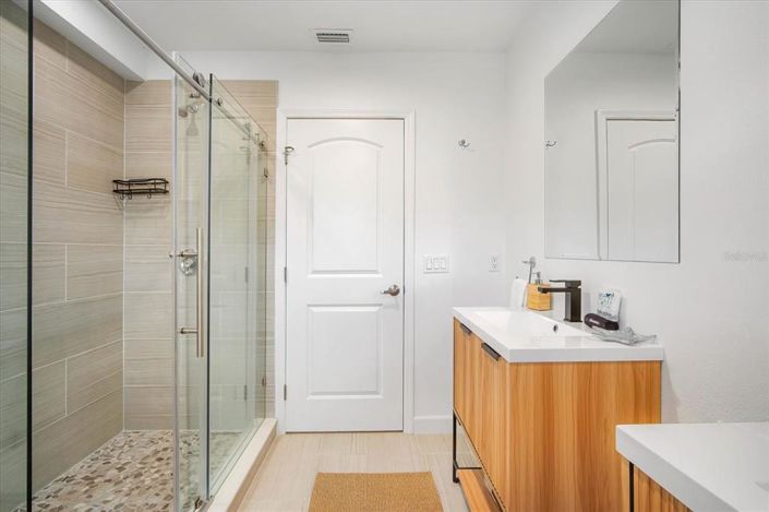 Image No.15-4 Bed Property for sale