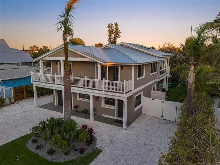 Image No.2-4 Bed Property for sale