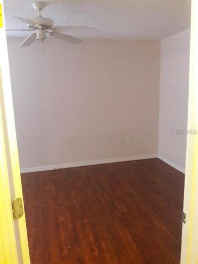 Image No.13-4 Bed Townhouse for sale