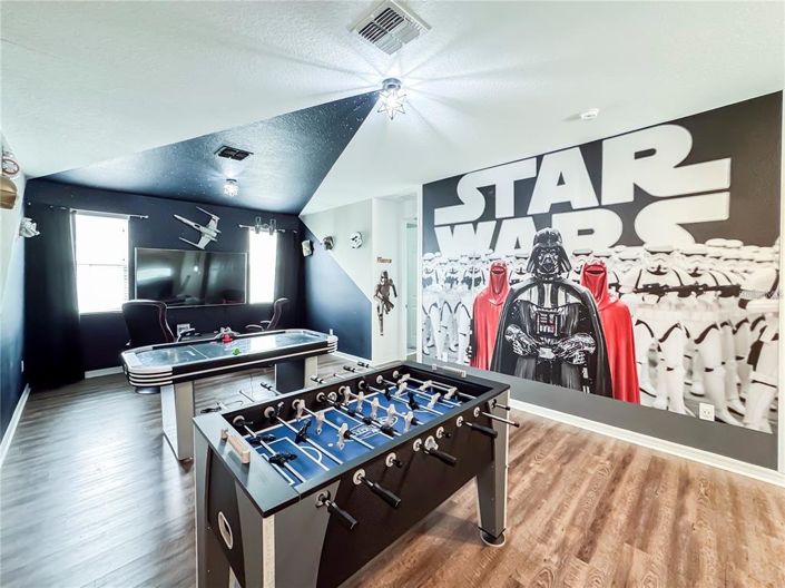 Image No.19-9 Bed Property for sale