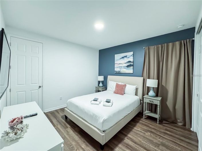 Image No.21-9 Bed Property for sale