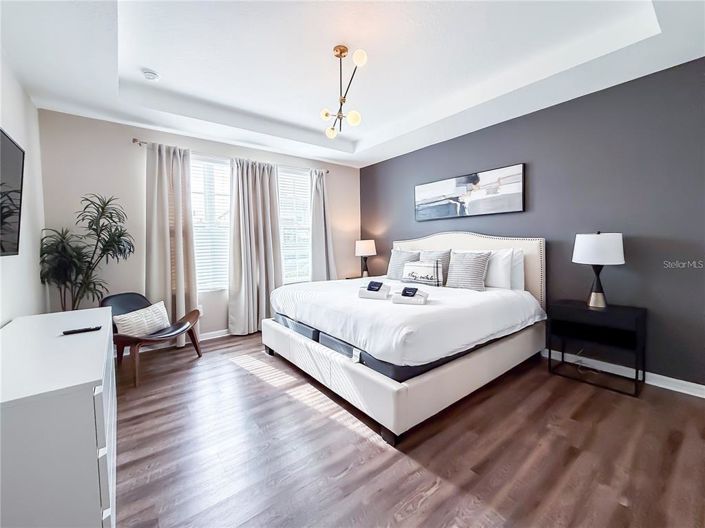 Image No.38-9 Bed Property for sale