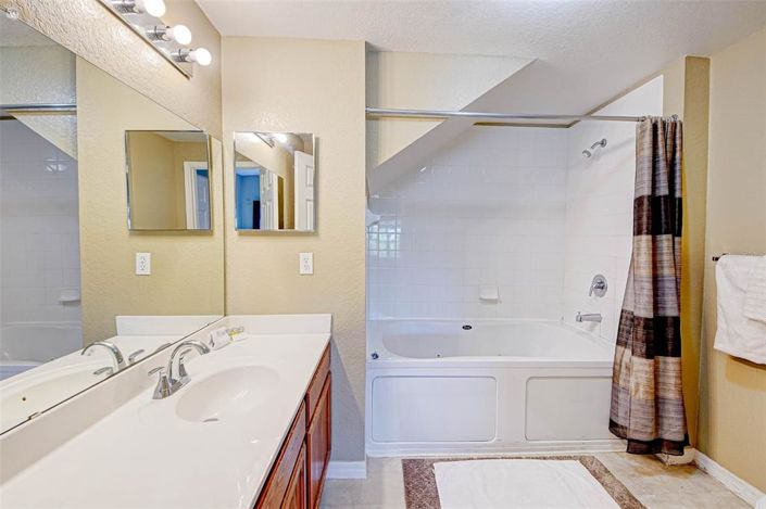 Image No.11-4 Bed Property for sale