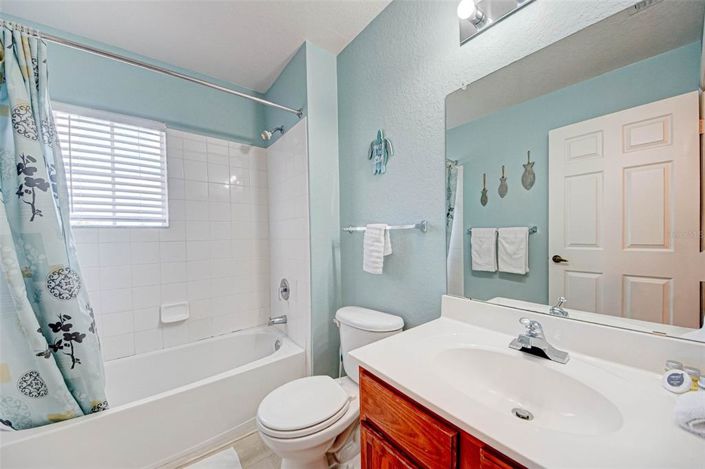 Image No.20-4 Bed Property for sale