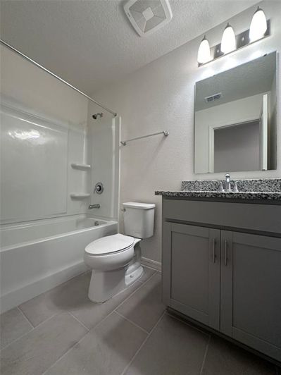 Image No.15-3 Bed Townhouse for sale