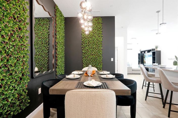 Image No.13-5 Bed Townhouse for sale