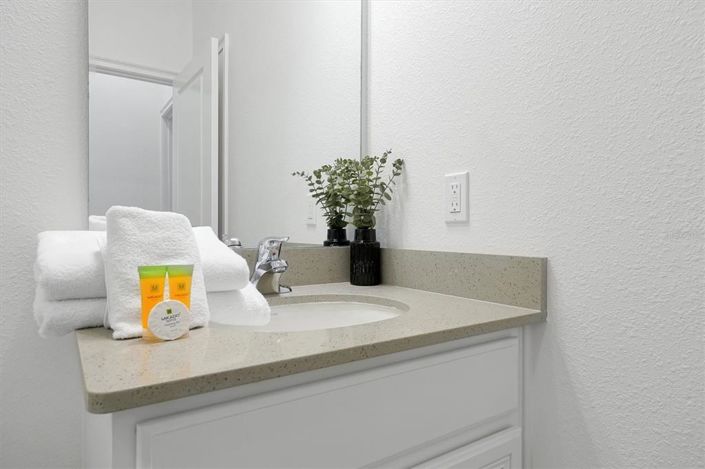 Image No.23-5 Bed Townhouse for sale