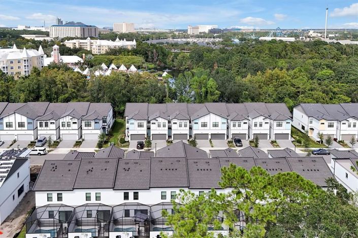 Image No.51-5 Bed Townhouse for sale