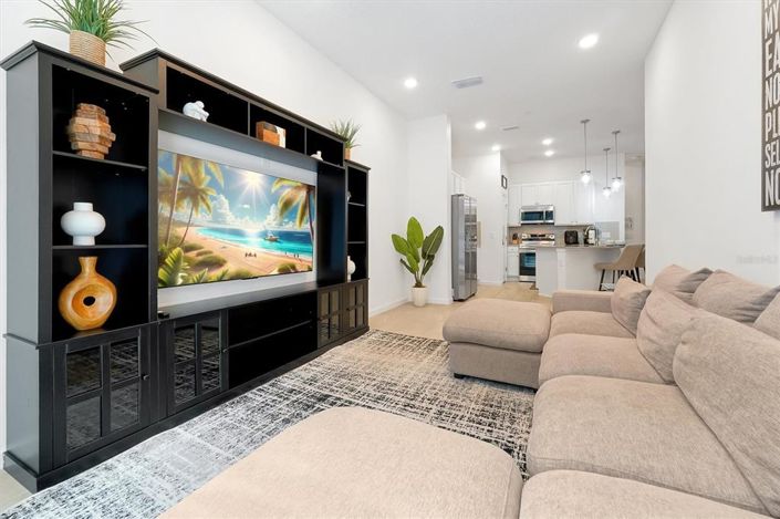 Image No.7-5 Bed Townhouse for sale