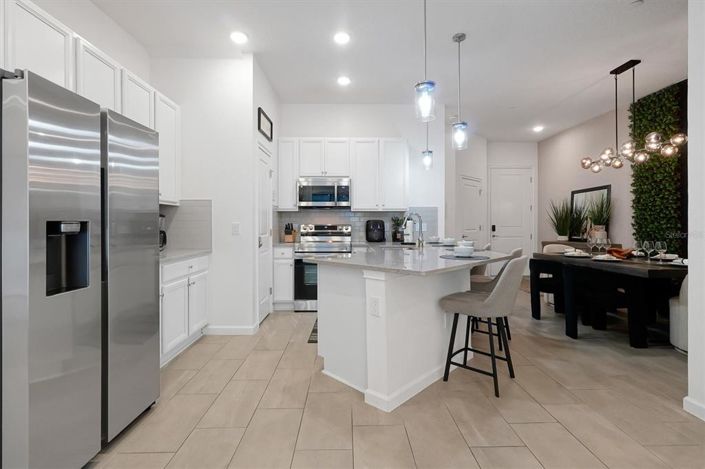 Image No.8-5 Bed Townhouse for sale