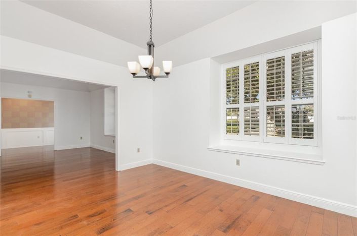 Image No.11-4 Bed Property for sale