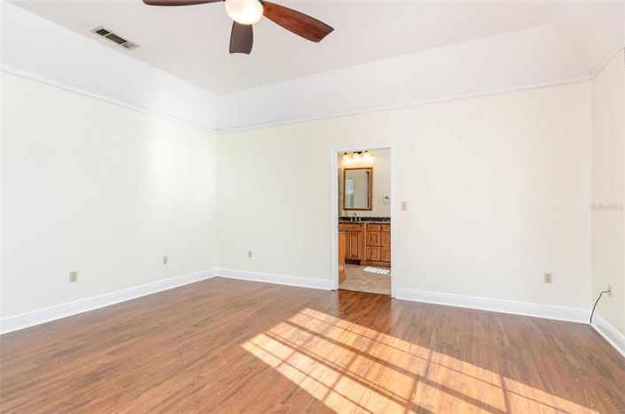 Image No.18-4 Bed Property for sale