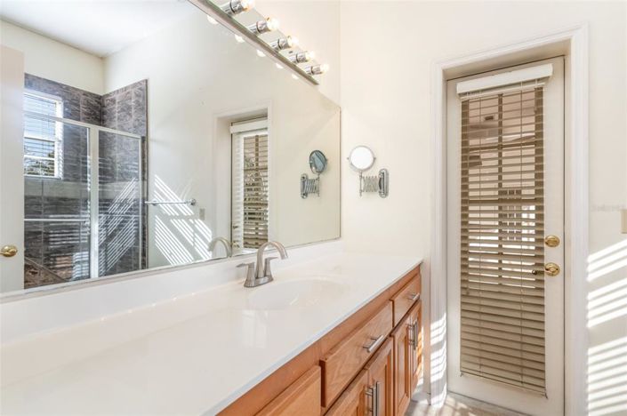 Image No.24-4 Bed Property for sale