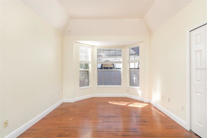 Image No.25-4 Bed Property for sale