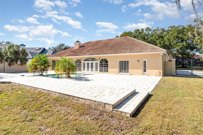 Image No.37-4 Bed Property for sale