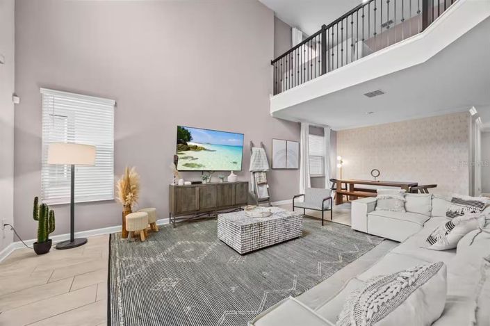 Image No.12-5 Bed Property for sale