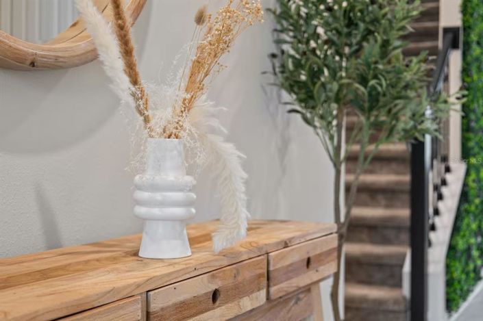 Image No.14-5 Bed Property for sale