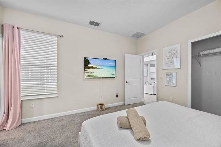 Image No.25-5 Bed Property for sale