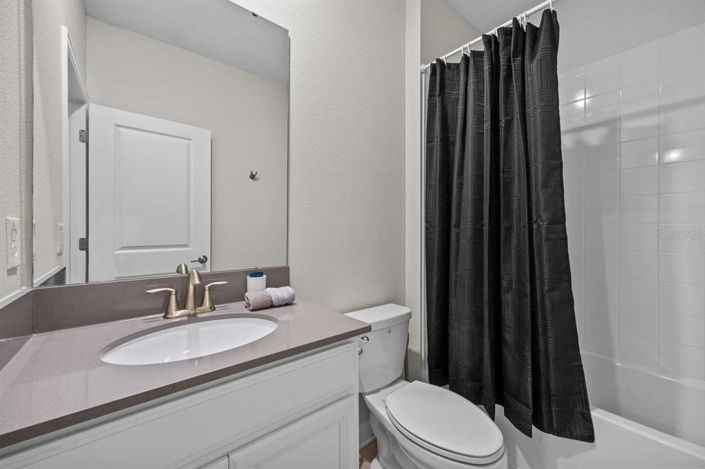 Image No.35-5 Bed Property for sale