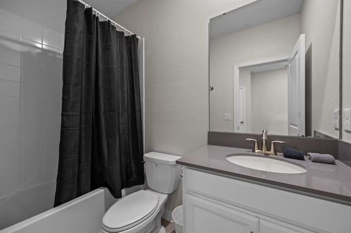 Image No.38-5 Bed Property for sale