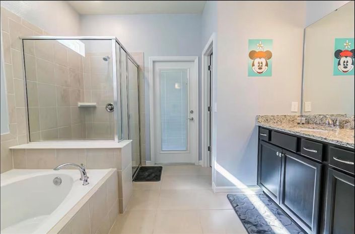 Image No.27-10 Bed Property for sale