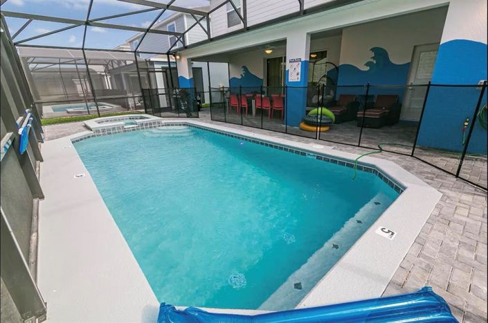 Image No.34-10 Bed Property for sale