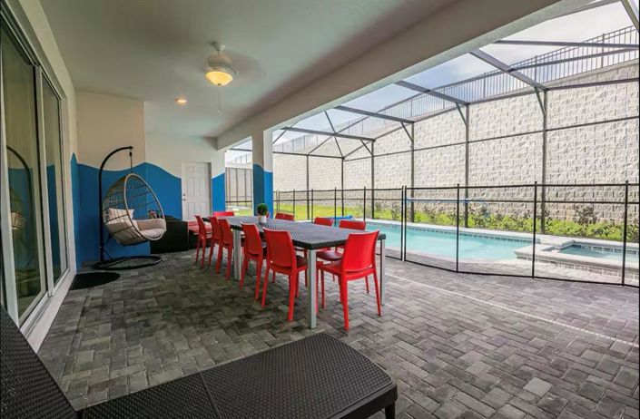 Image No.35-10 Bed Property for sale