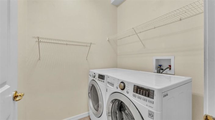 Image No.32-5 Bed Property for sale