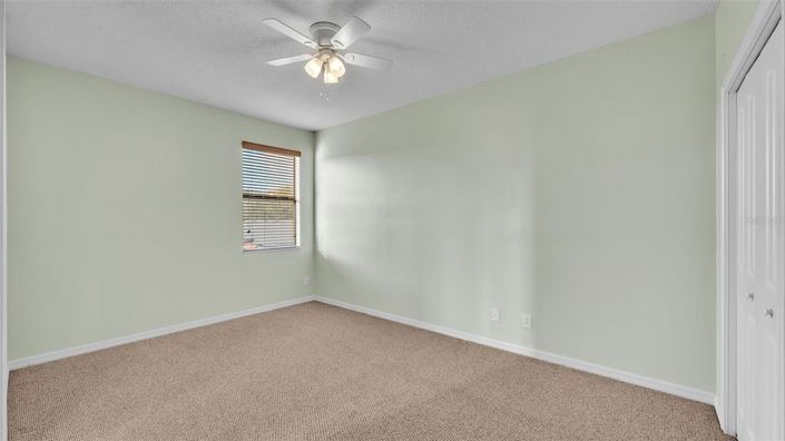 Image No.38-5 Bed Property for sale