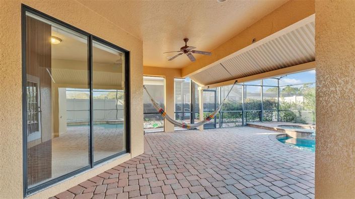 Image No.41-5 Bed Property for sale