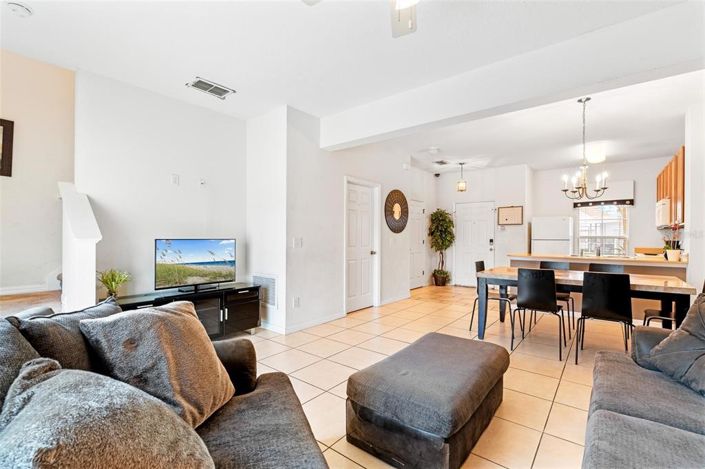 Image No.12-3 Bed Townhouse for sale