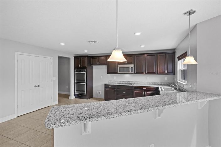 Image No.15-3 Bed Property for sale