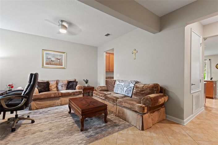 Image No.3-4 Bed Property for sale