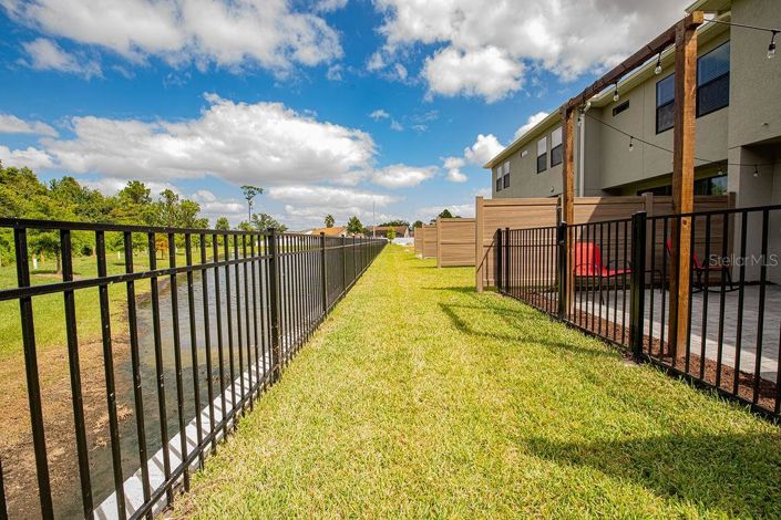 Image No.16-3 Bed Townhouse for sale