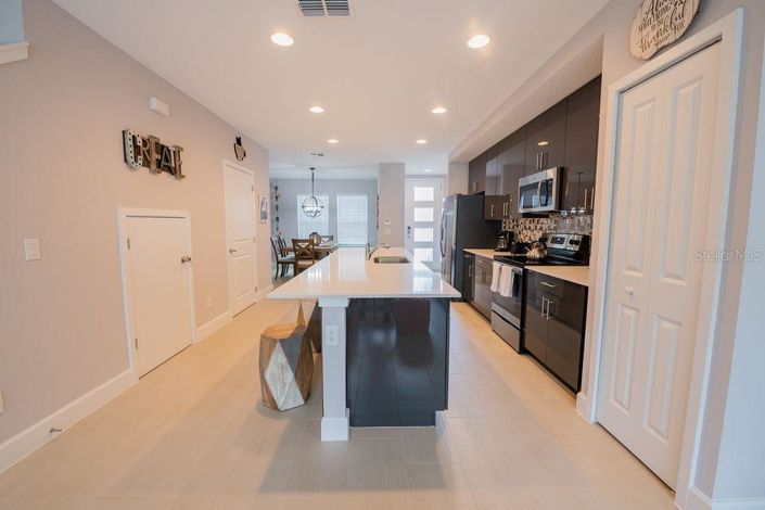 Image No.5-3 Bed Townhouse for sale