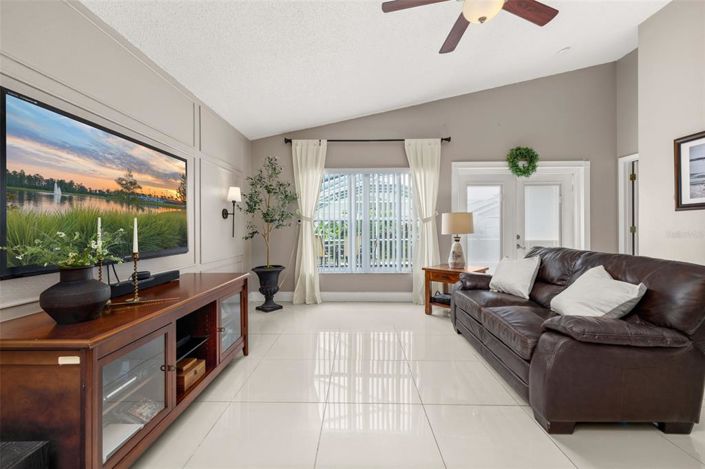 Image No.19-4 Bed Property for sale