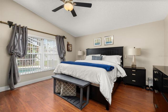 Image No.24-4 Bed Property for sale