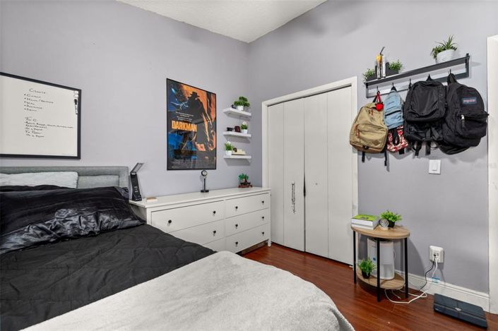 Image No.32-4 Bed Property for sale