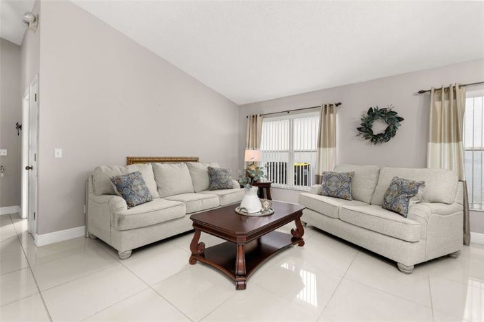 Image No.6-4 Bed Property for sale