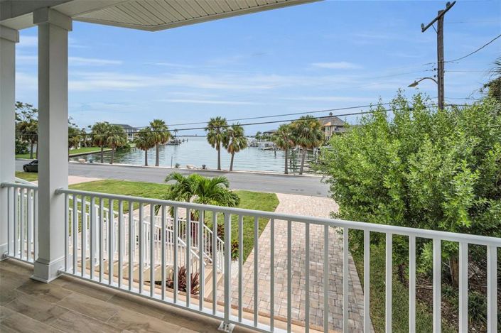 Image No.10-5 Bed Property for sale