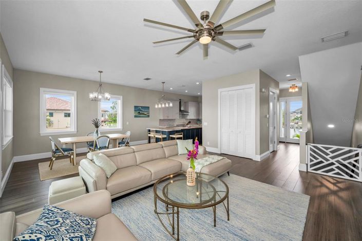 Image No.20-5 Bed Property for sale