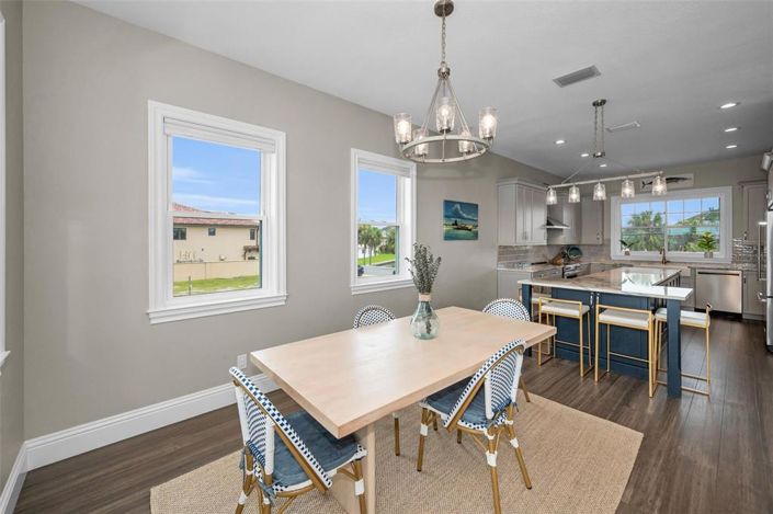 Image No.22-5 Bed Property for sale