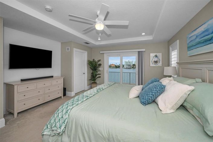 Image No.38-5 Bed Property for sale