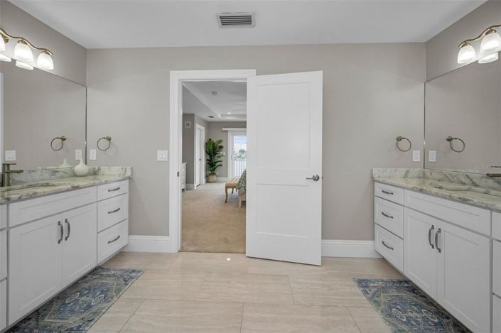 Image No.42-5 Bed Property for sale