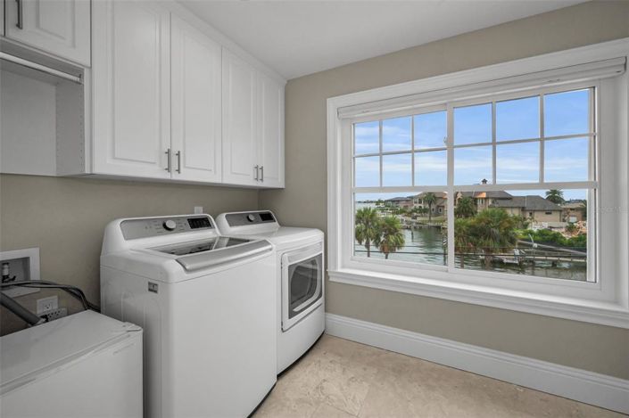 Image No.52-5 Bed Property for sale