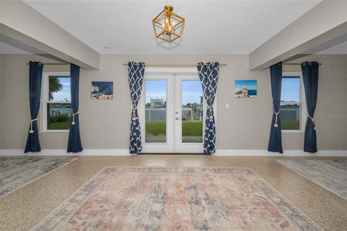 Image No.54-5 Bed Property for sale