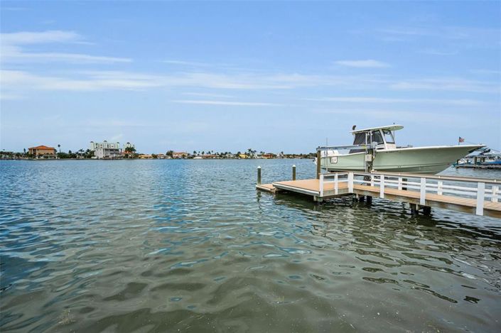 Image No.60-5 Bed Property for sale